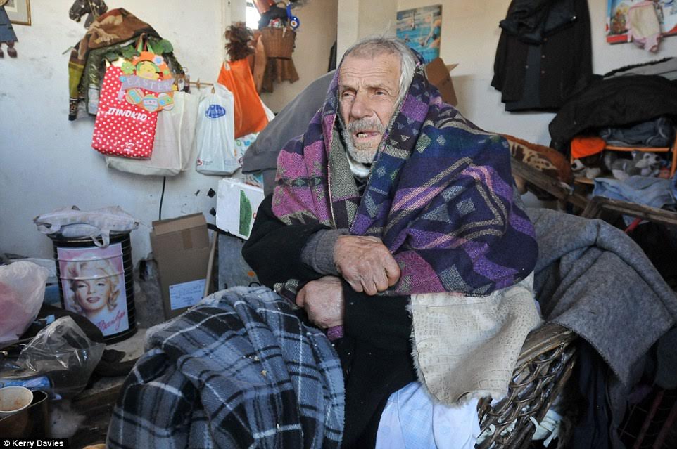 Πέθανε ο άστεγος του Ελληνικού Πέθανε ο άστεγος του Ελληνικού